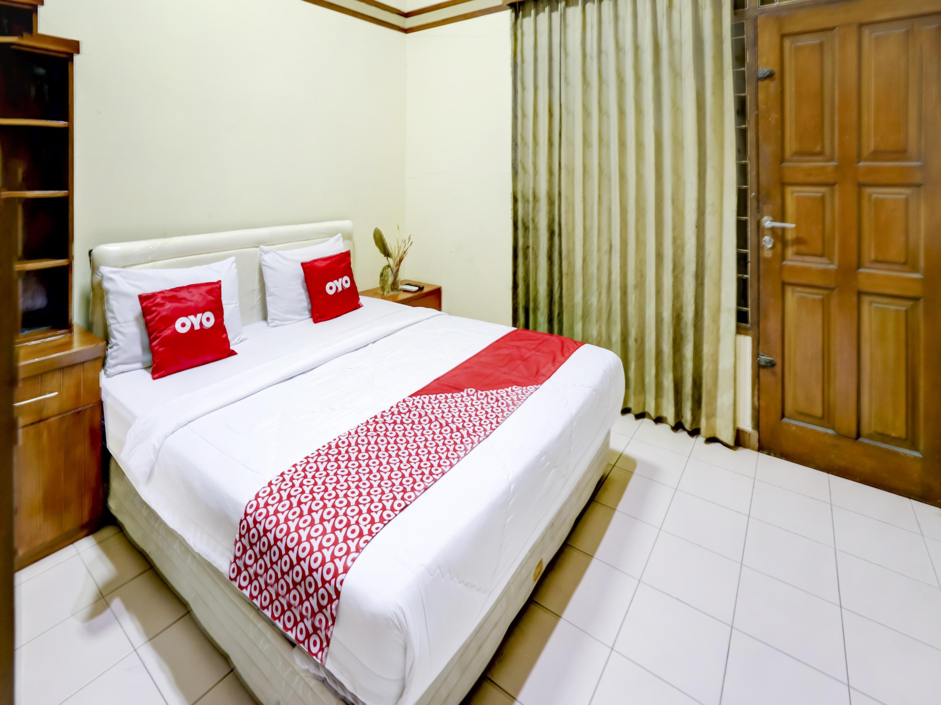 Oyo 90066 Tobana Pejaten House Jakarta Exterior foto