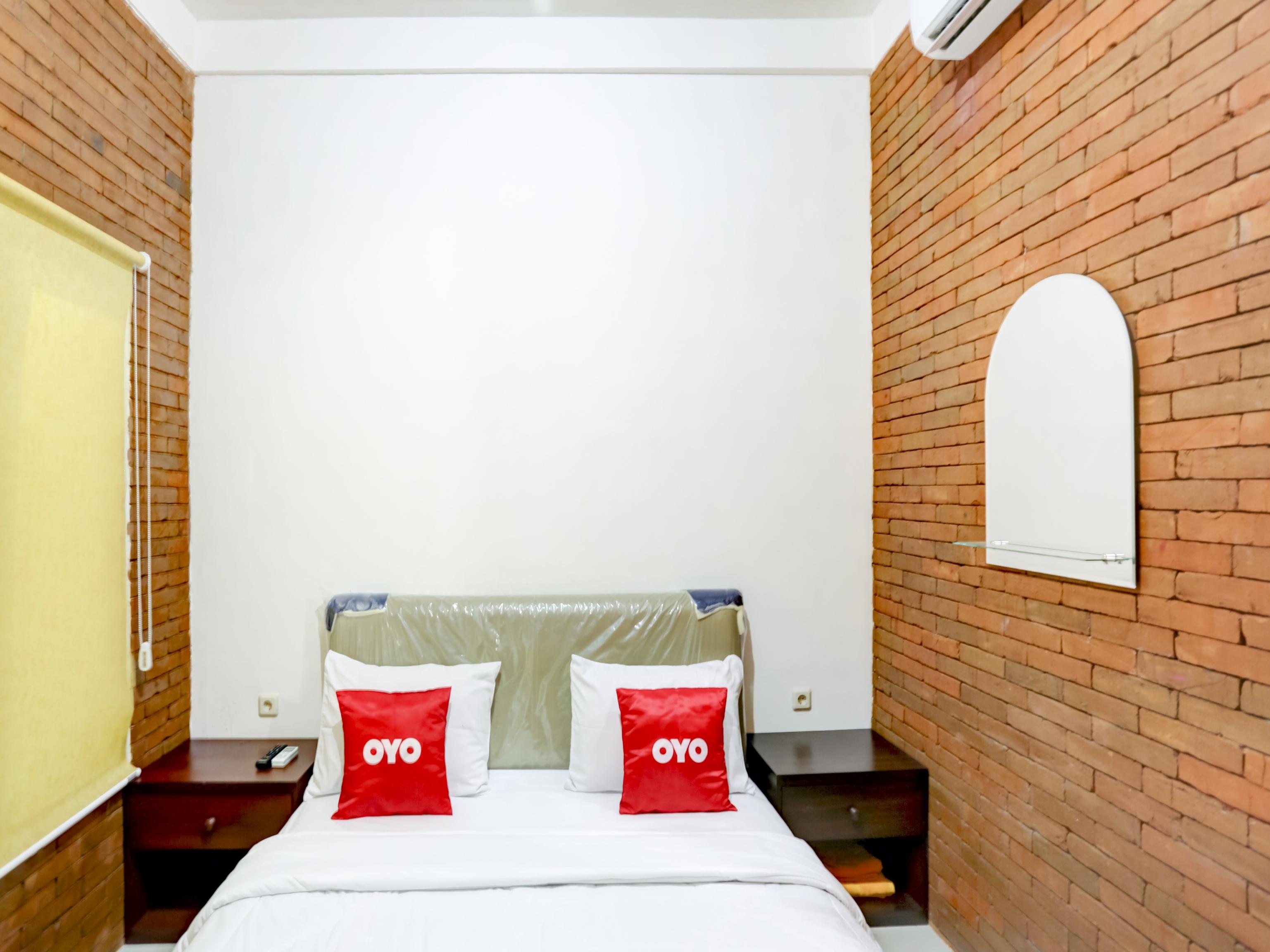Oyo 90066 Tobana Pejaten House Jakarta Exterior foto