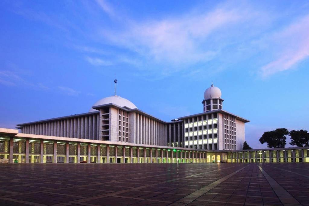 Oyo 90066 Tobana Pejaten House Jakarta Exterior foto